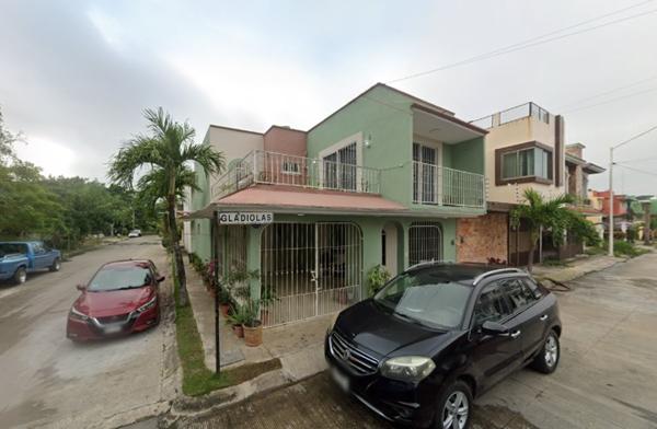 Casa en Venta en Blancas Mariposas Villahermosa Tabasco FLL