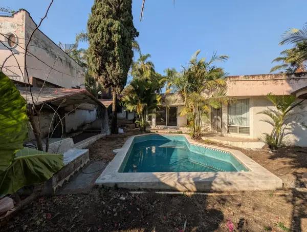 VENTA DE CASA EN JARDINES DE CUERNAVACA VENTA DE CASA EN JARDINES DE CUERNAVACA
