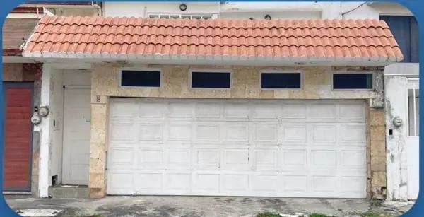 VENDO CASA CERCA DEL BRITANIA EN BOCA DEL RIO VENDO CASA CERCA DEL BRITANIA EN BOCA DEL RIO