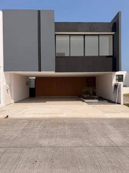 CASA EN VENTA 4 HABITACIONES EN LOMAS DEL DORADO, EN BOCA DEL RÍO,VER