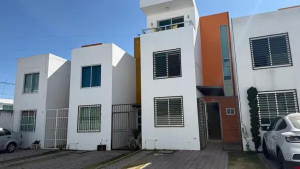 CASA EN VENTA EN GRANJAS PUEBLA