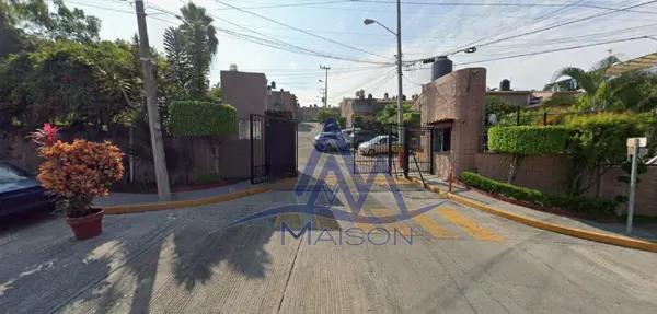 Casa En Venta En Chipitlan, Cuernavaca, Morelos. Recuperación Bancaria. JX71