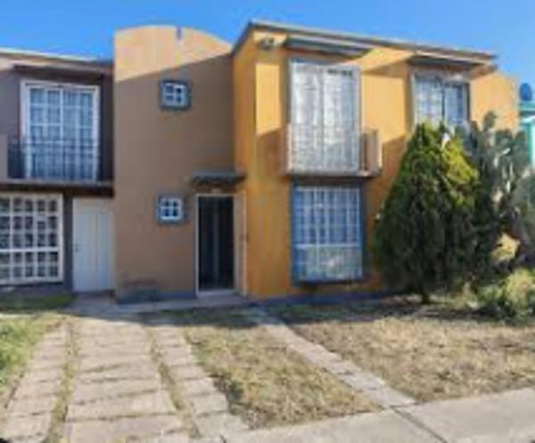 COMPRA AL BANCO LA CASA ADJUDICADA EN ARBOLADA LOS SAUCES ZUMPANGO EDOMEX