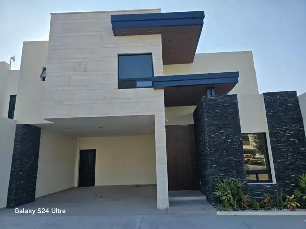 Rincón de los Encinos - Casa en Venta