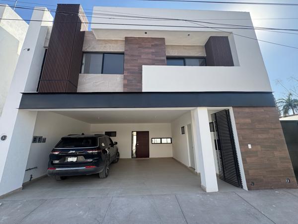 Casa en venta en las quintas (fresno)