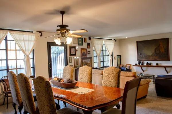Casa en venta en Col. Vista Hermosa, Monterrey