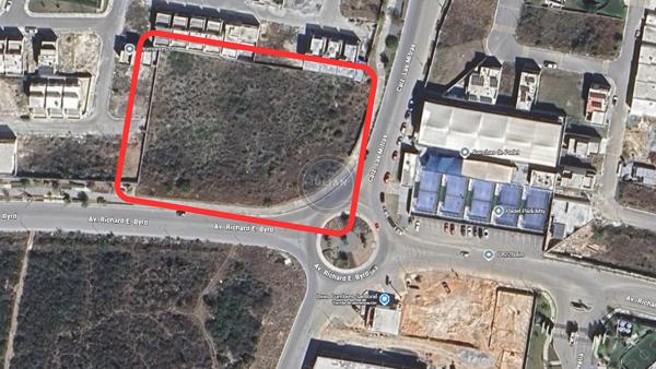 Lote comercial en venta en Calzada las Mitras