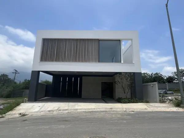 Casa en venta carretera nacional Casa en venta carretera nacional