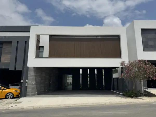 Casa en venta carretera nacional