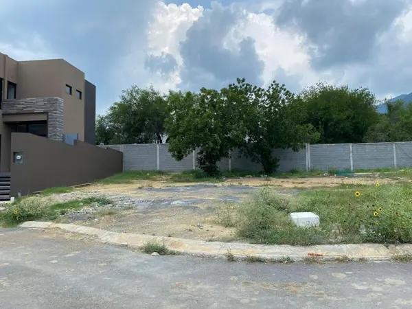 TERRENO EN VENTA BOSQUES DE LAS MISIONES SECTOR ENCINO SANTIAGO