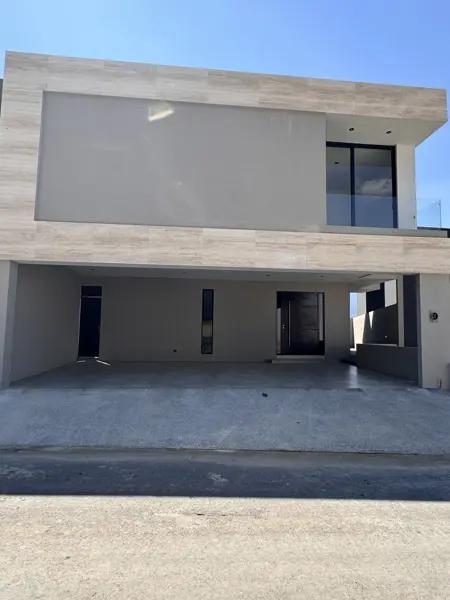CASA EN VENTA CARRETERA NACIONAL SANTIAGO NUEVO LEÓN