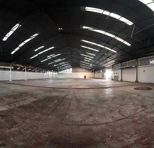 BODEGA EN RENTA 1,700 M2 EN ZONA CENTRO DE LA CIUDAD DE CULIACAN SINALOA
