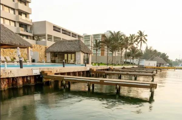 RENTO DEPARTAMENTO AMUEBLADO CON VISTA AL MAR; CON AMENIDADES Y EMBARCADERO PRIVADO. RENTO DEPARTAMENTO AMUEBLADO CON VISTA AL MAR; CON AMENIDADES Y EMBARCADERO PRIVADO.
