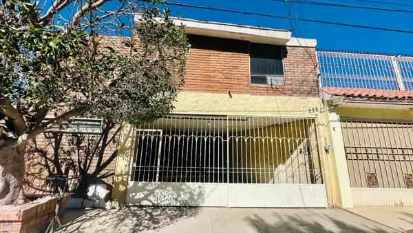 Casa en venta en Ampliación la Rosita, Torreón, Coahuila de Zaragoza Casa en venta en Ampliación la Rosita, Torreón, Coahuila de Zaragoza