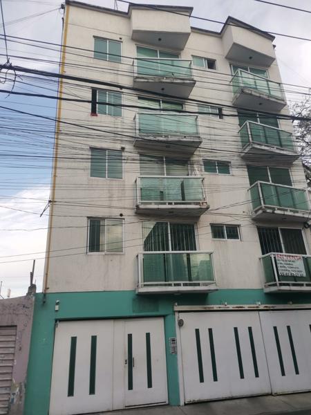 Venta de Departamento en Benito Juárez: Amplio Espacio en Zona Céntrica