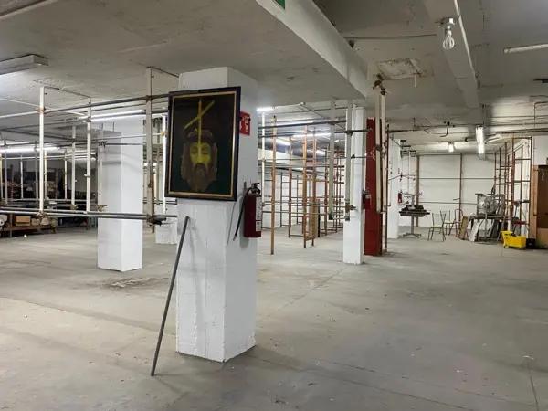 Bodega con oficinas en 1er cuadro del centro de Monterrey