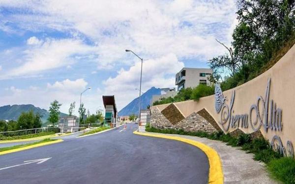 CASA VENTA "LLAVE EN MANO" SIERRA ALTA