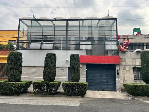 CASA EN VENTA CHIPICUARO