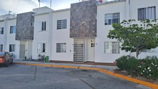 CASA EN VENTA EN PASEO DE LOS OLIVOS, PLAYA DEL CARMEN