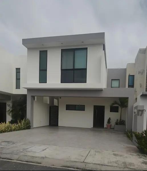 Casa en venta Fracc Lomas de la Rioja