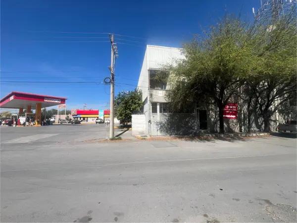 Bodega en Renta 570 m² | 9 m de altura | Oficinas | Guadalupe, N.L. (Lindavista) Bodega en Renta 570 m² | 9 m de altura | Oficinas | Guadalupe, N.L. (Lindavista)