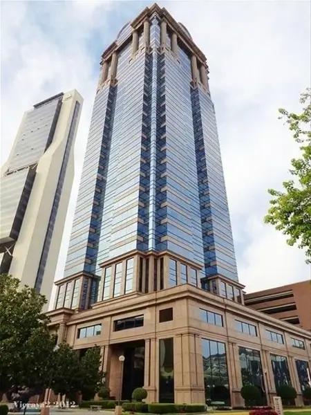 Oficina en renta en Torre Comercial América – San Pedro Garza García