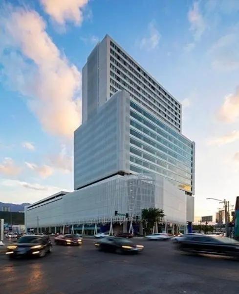 Oficina en Renta en torre corporativa en el Centro de Monterrey