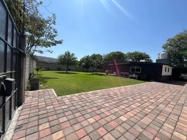 Casa con Hermoso y Amplio Patio en Tlaquiltenango, Morelos Casa con Hermoso y Amplio Patio en Tlaquiltenango, Morelos