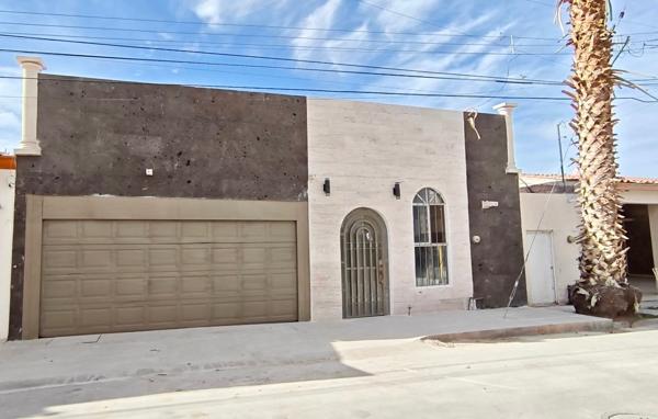 Casa en venta en Residencial la Rosa, Torreón, Coahuila de Zaragoza Casa en venta en Residencial la Rosa, Torreón, Coahuila de Zaragoza