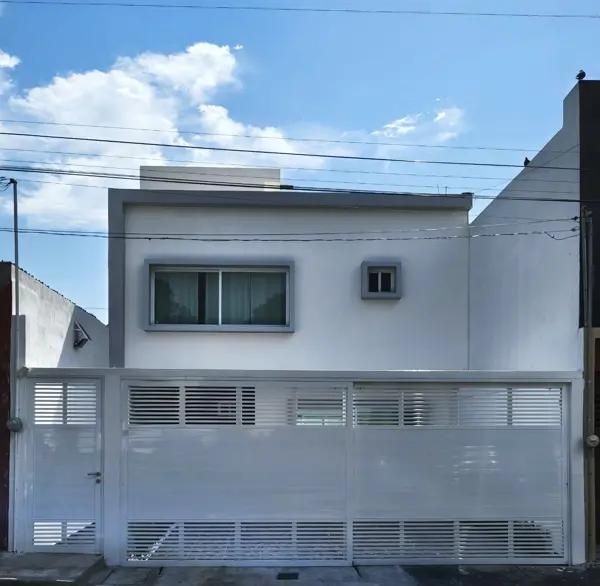 RENTO BONITA CASA NUEVA EN BOCA DEL RIO CERCA DEL MAR, CON ALBERCA RENTO BONITA CASA NUEVA EN BOCA DEL RIO CERCA DEL MAR, CON ALBERCA