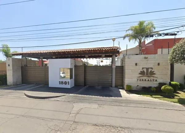 CASA EN VENTA  AV. ESTADO DE MEXICO TERRALTA RESIDENCIAL METEPEC EDO-MEX