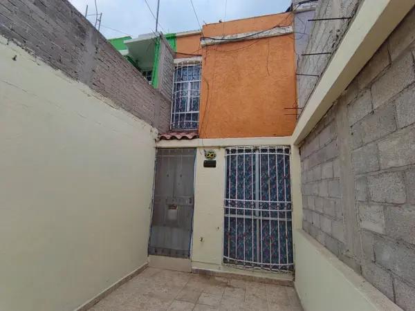 Casa en venta en Ciudad Galaxia los Reyes, Chicoloapan, México