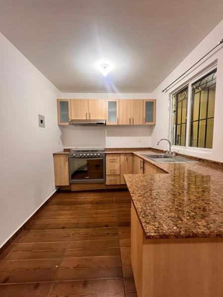 Casa en Venta en Real Toledo, Pachuca de Soto - Ubicación Estratégica Cerca de Plaza Explanada