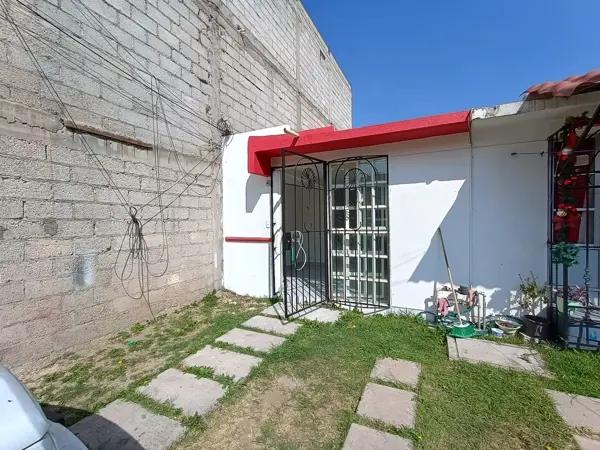 Casa en venta en La Guadalupana, Cuautitlán, México