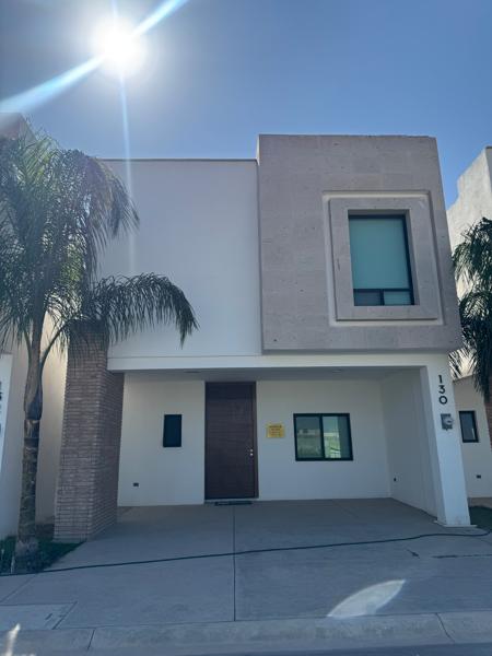 Casa en venta al norte de la ciudad, en fraccionamiento con excelentes amenidades