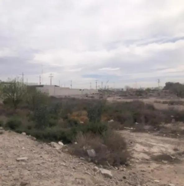 SE VENDE TERRENO COMERCIAL O HABITACIONAL EN EJIDO LA UNION