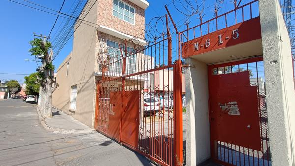 Casa en venta en Los Héroes Ecatepec Sección I, Ecatepec de Morelos, México