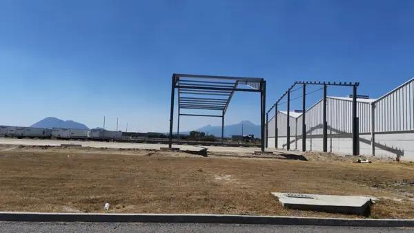 NAVE EN RENTA de 3,094.09 m2  EN ZONA AUDI, PUEBLA