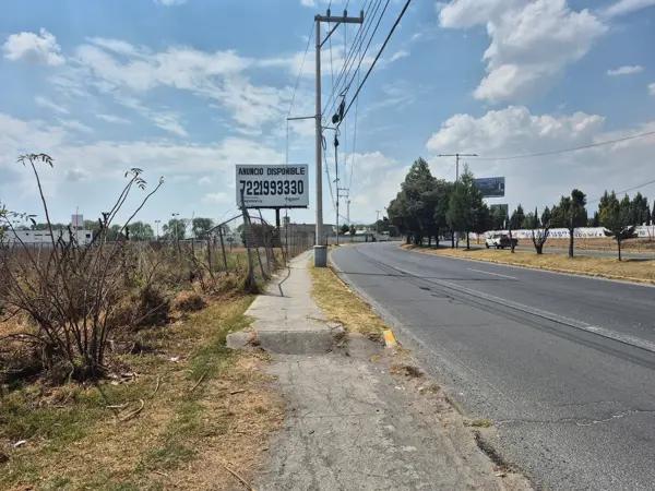 Terreno comercial y habitacional
