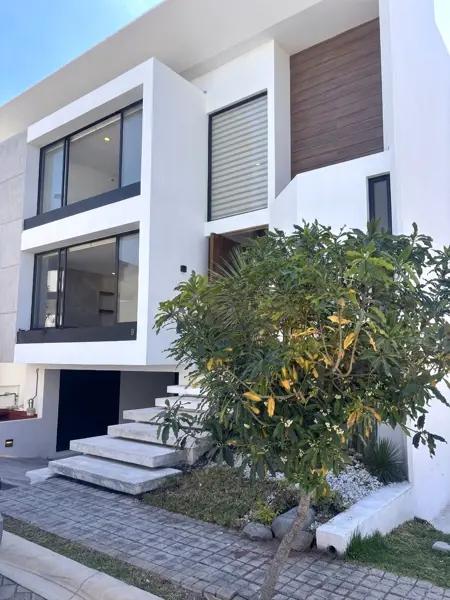 CASA EN VENTA EN PARQUE CHIAPAS, LOMAS DE ANGELÓPOLIS III.