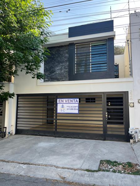 Casa en Venta Recién Remodelada en Galerías de Camino Real 2do Sector Casa en Venta Recién Remodelada en Galerías de Camino Real 2do Sector