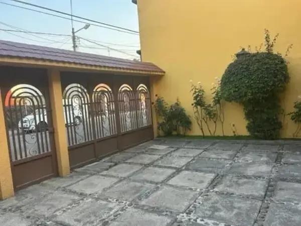 Casa en venta en Boulevares, Naucalpan de Juárez, México