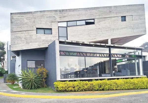 CASA EN VENTA EN PUNTA ALBA, MORELIA