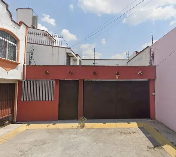 Casa en venta en Villas Santín, Toluca, México Casa en venta en Villas Santín, Toluca, México