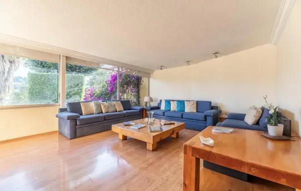 Amplia Casa en Lomas de Tecamachalco | Terreno 528m2 | Construcción 400m2 | 3 Recámaras | 2 Autos Amplia Casa en Lomas de Tecamachalco | Terreno 528m2 | Construcción 400m2 | 3 Recámaras | 2 Autos