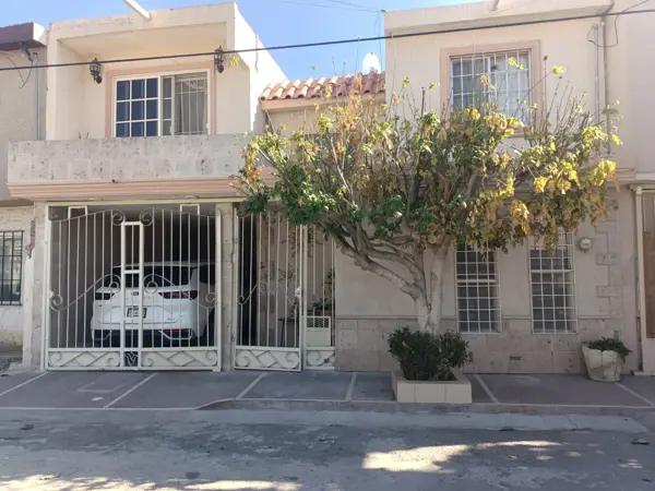 CASA EN VENTA EN LA COL VILLA FLORIDA, TORREÓN, COAH CASA EN VENTA EN LA COL VILLA FLORIDA, TORREÓN, COAH