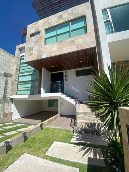 CASA EN VENTA EN ZONA PLATEADA