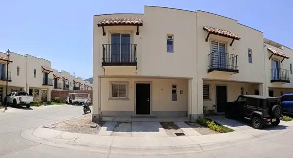 Casa en Tlajomulco de Zúñiga: Oportunidad en Remate Hipotecario en Residencial Alta California MM801