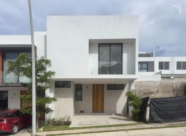 VENTA DE CASA EN CAPITAL NORTE COTO SIVEC VENTA DE CASA EN CAPITAL NORTE COTO SIVEC