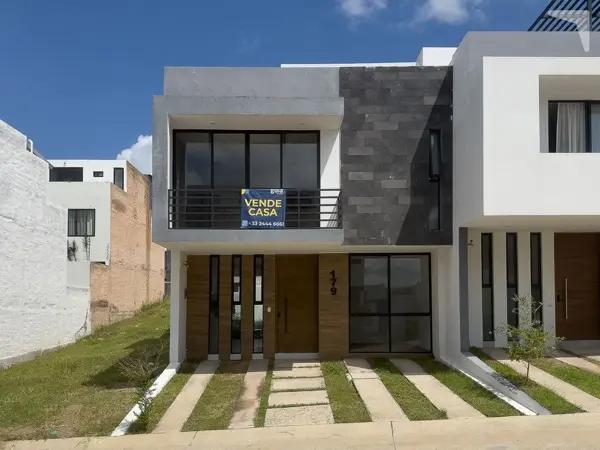 Casa 179 en venta coto Alicante de Capital Norte Casa 179 en venta coto Alicante de Capital Norte